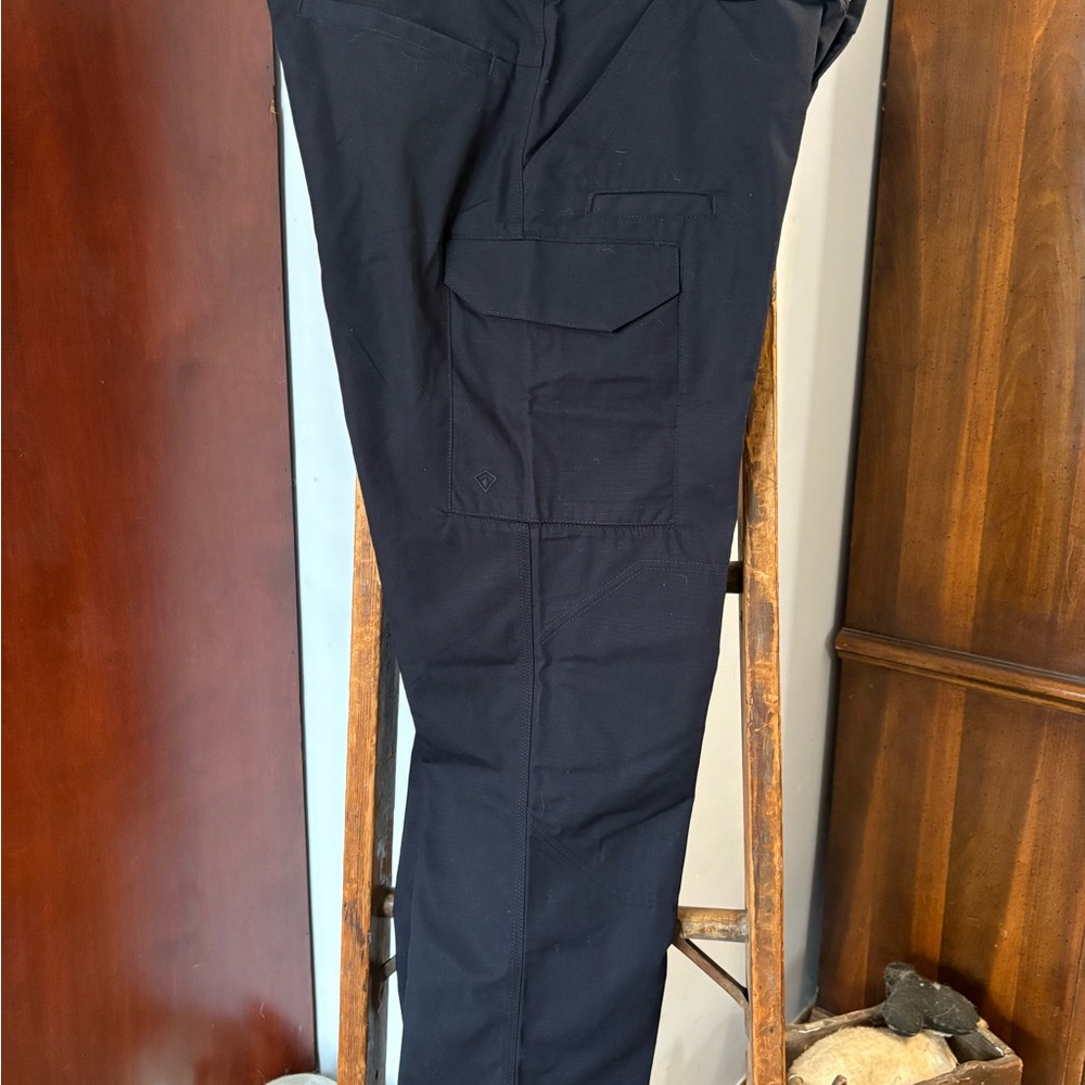 First Tactical Men’s Specialist Tactical Pant - Midnight Navy (34/30) - Picture 4 of 7